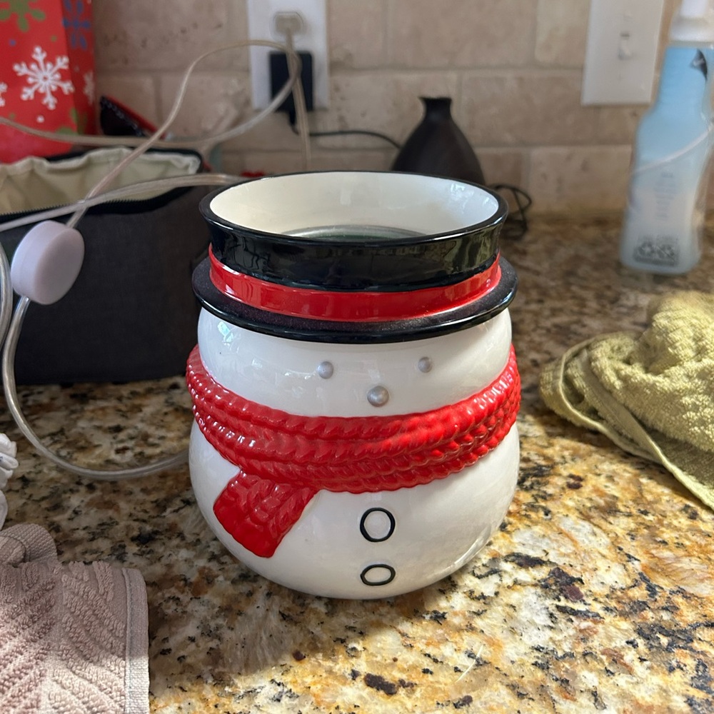 Yankee candle snowman wax warmer